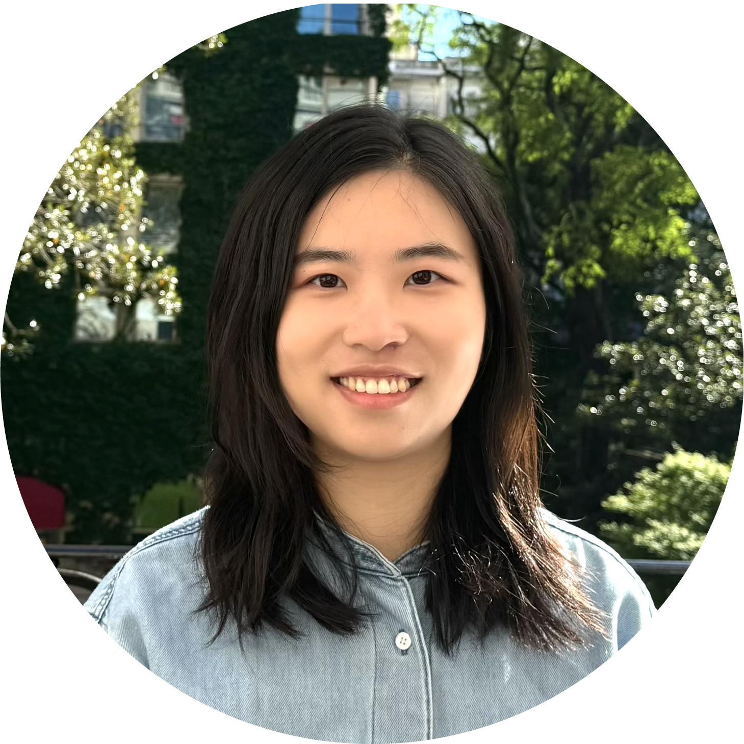 yaxin hu's headshot